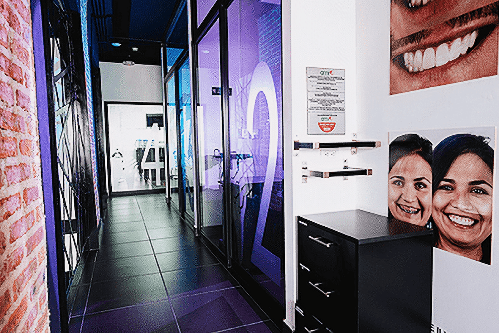 Pasillo de consultorio 2